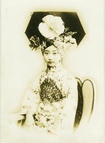 老照片:揭秘清末皇族少女誰是最美麗的格格(組圖)
