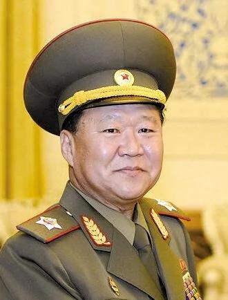 朝鲜人民军总政治局局长崔龙海