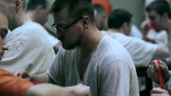 美国这档真人秀让一群人去监狱蹲了60天