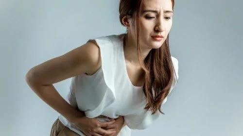 急性腹痛甚至危及生命 如何分辨常见原因？