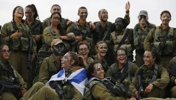 從一句話看以色列愛惜自己的士兵——以色列答應1027個囚犯換一個士兵，總理：士兵身上不能看到一處傷
