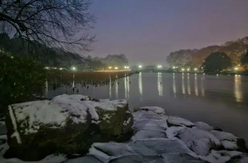 下雪後的杭州西湖 真嘅美哭了