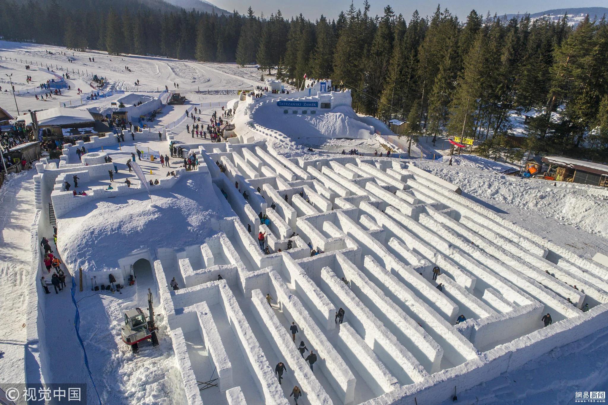 冬天新玩法！波蘭打造世界最大冰雪迷宮