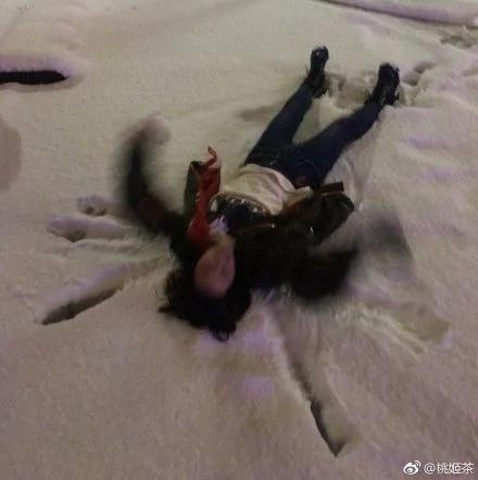 下雪了讓男朋友給我拍張美照發朋友圈 看完想分手…