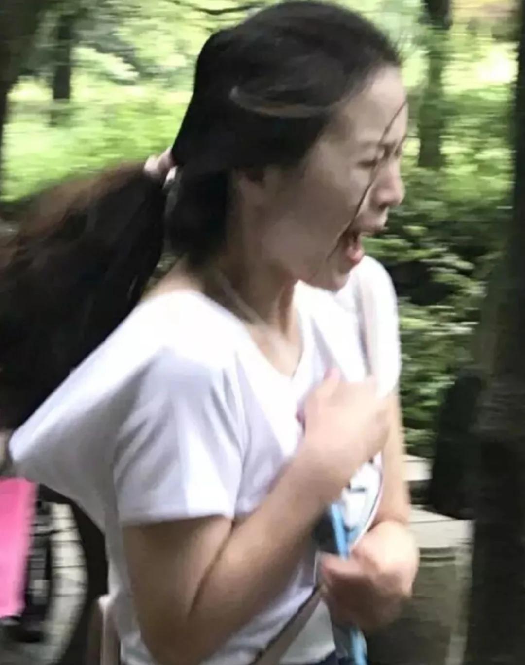 下雪了讓男朋友給我拍張美照發朋友圈 看完想分手…