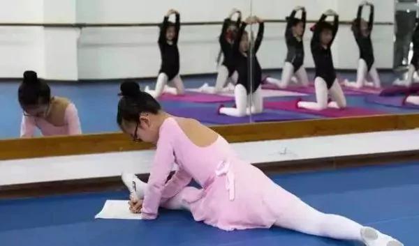 中國孩子讀書到底有多累？ 17張照片 看哭了千萬家長