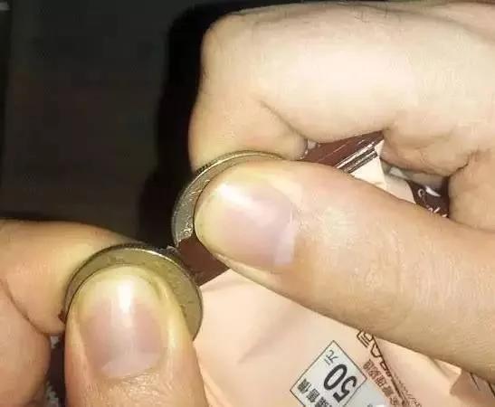 11個超難打開的東西 原來可以這麼簡單就打開 3 11個超難打開的東西 原來可以這麼簡單就打開