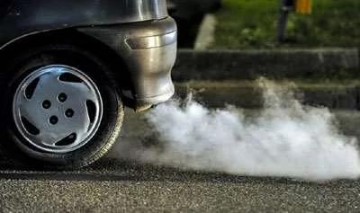 長時間這樣開車！你的愛車撐不過三年！很多老司機都中招了