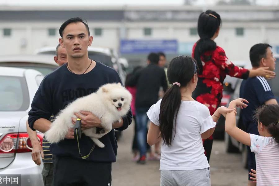 春節假期都過了 海口上萬輛車還堵著出不來! 7 春節假期都過了 海口上萬輛車還堵著出不來!
