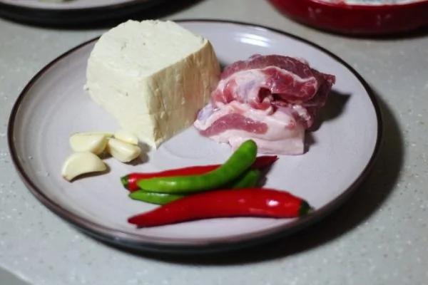 豆腐這麼做 又好吃又下飯 常吃還能促進孩子的骨骼生長