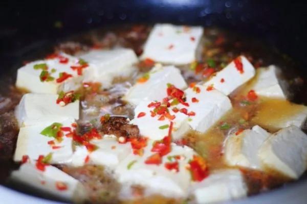 豆腐這麼做 又好吃又下飯 常吃還能促進孩子的骨骼生長