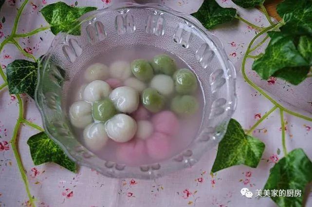 蔬菜汁花朵湯圓 附帶糯米湯圓不散架、不破皮的小竅門 2 蔬菜汁花朵湯圓 附帶糯米湯圓不散架、不破皮的小竅門