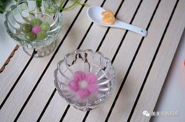 蔬菜汁花朵湯圓 附帶糯米湯圓不散架、不破皮的小竅門 5 蔬菜汁花朵湯圓 附帶糯米湯圓不散架、不破皮的小竅門