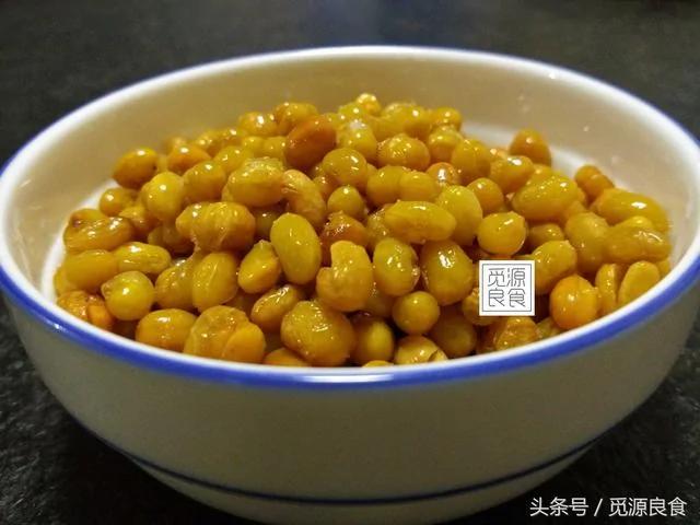 黃豆這樣做比花生米好吃、方法簡單、做零食和下酒菜非常香