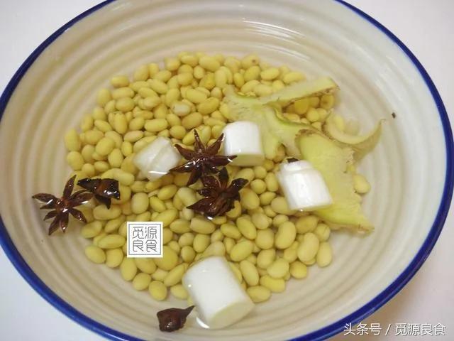 黃豆這樣做比花生米好吃、方法簡單、做零食和下酒菜非常香