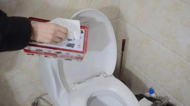 沒想到肥皂用紙包起來這麼厲害 解決了家家戶戶困擾的問題 太神奇了