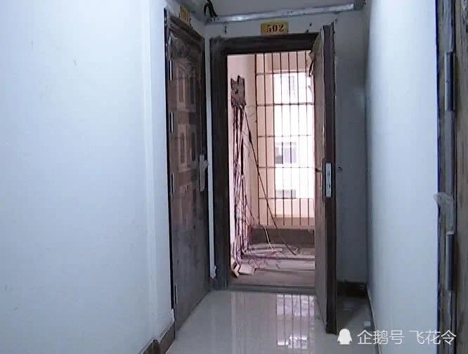 廣西樓盤開發商造「奇葩戶型」 房門「對對碰」 4 廣西樓盤開發商造「奇葩戶型」 房門「對對碰」