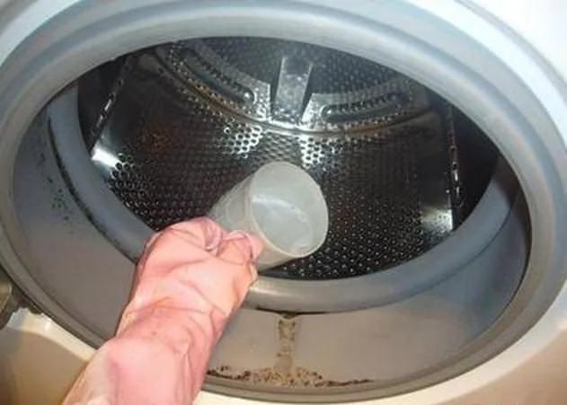 洗衣機60天不洗 細菌比馬桶還多！教你一個小方法 1年不用清洗都很乾凈