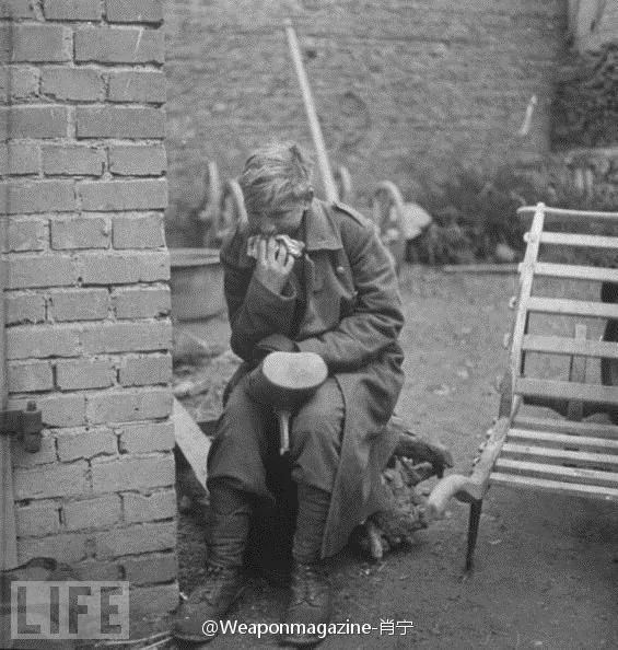【揭秘】數萬中國婦女遭蘇軍強姦 邦交友好 被一北大女共諜構餡強姦 美軍撤離——右派是這樣定的 祖父是這樣活活餓死的 三萬多名東德政治犯是這樣獲釋的 5 【揭秘】數萬中國婦女遭蘇軍強姦 邦交友好 被一北大女共諜構餡強姦 美軍撤離——右派是這樣定的 祖父是這樣活活餓死的 三萬多名東德政治犯是這樣獲釋的