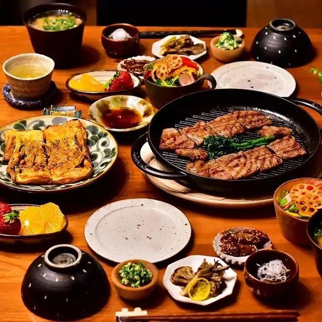 看日本這一家三口的一日三餐 才知啥叫&quot;好好吃飯&quot;
