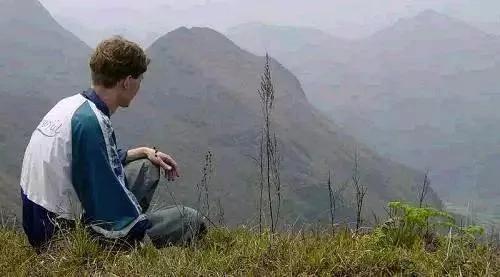 發哥見死不救？99％的真善是聲色不動的！