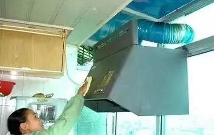 只需一個塑料瓶 油煙機用一年不洗 保證不積油