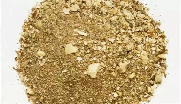 一分鐘教你自製花肥 比花錢買的效果都好 11 一分鐘教你自製花肥 比花錢買的效果都好