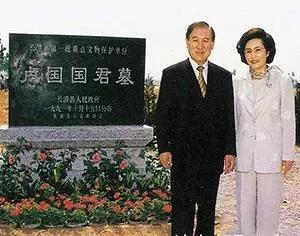這國總理通過論文找到失散百年中國親人