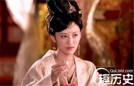 史上最貴裙子百鳥編織顯四色 主人被斬首示眾 2 史上最貴裙子百鳥編織顯四色 主人被斬首示眾
