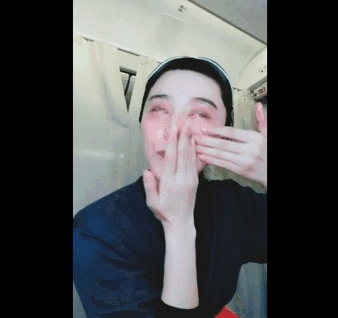 范冰冰為了沒有皺紋 這麼按自己的臉…