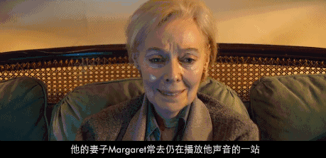 10年來她天天到地鐵站但卻不搭乘 奇怪舉動引起站務員的注意 原因令人感動！