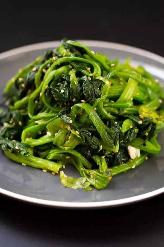 常吃這道菜 讓你不長皺紋 連色斑都少了！