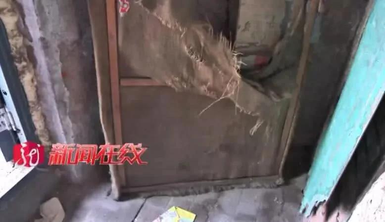 女子凌晨撒酒瘋猛砸鄰居門 嚇得鄰居跳了樓！