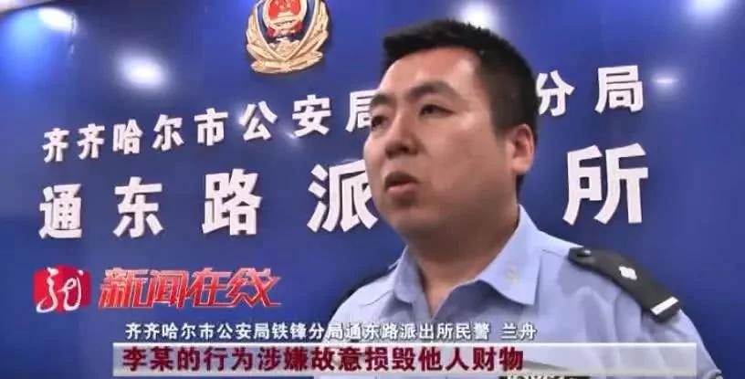 女子凌晨撒酒瘋猛砸鄰居門 嚇得鄰居跳了樓！