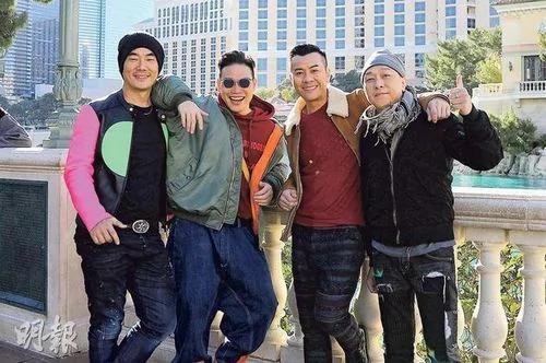 任贤齐(左起)、苏永康、梁汉文与黄家强新春前往美国演出,跟当地粉丝拜年。