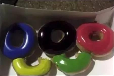 华裔青年在美国，被拒绝100次后，世界开始对他说Yes