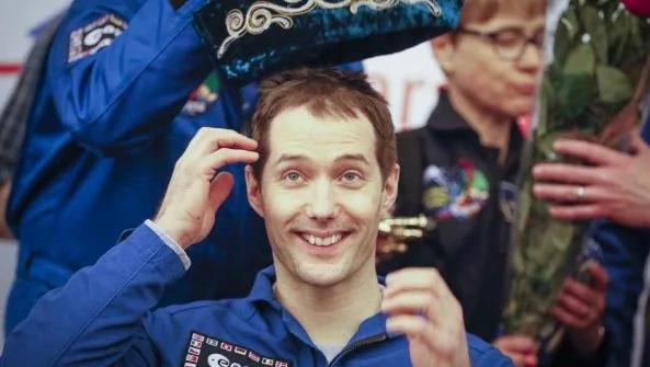 法国宇航员佩斯凯返回人间可能“晕地球”