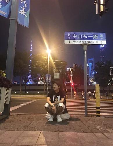 鹿晗新邮筒照