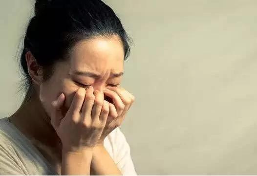 我洗澡 三歲兒子總是喜歡偷窺 問原因 他的話讓我捂嘴落淚! 3 我洗澡 三歲兒子總是喜歡偷窺 問原因 他的話讓我捂嘴落淚!