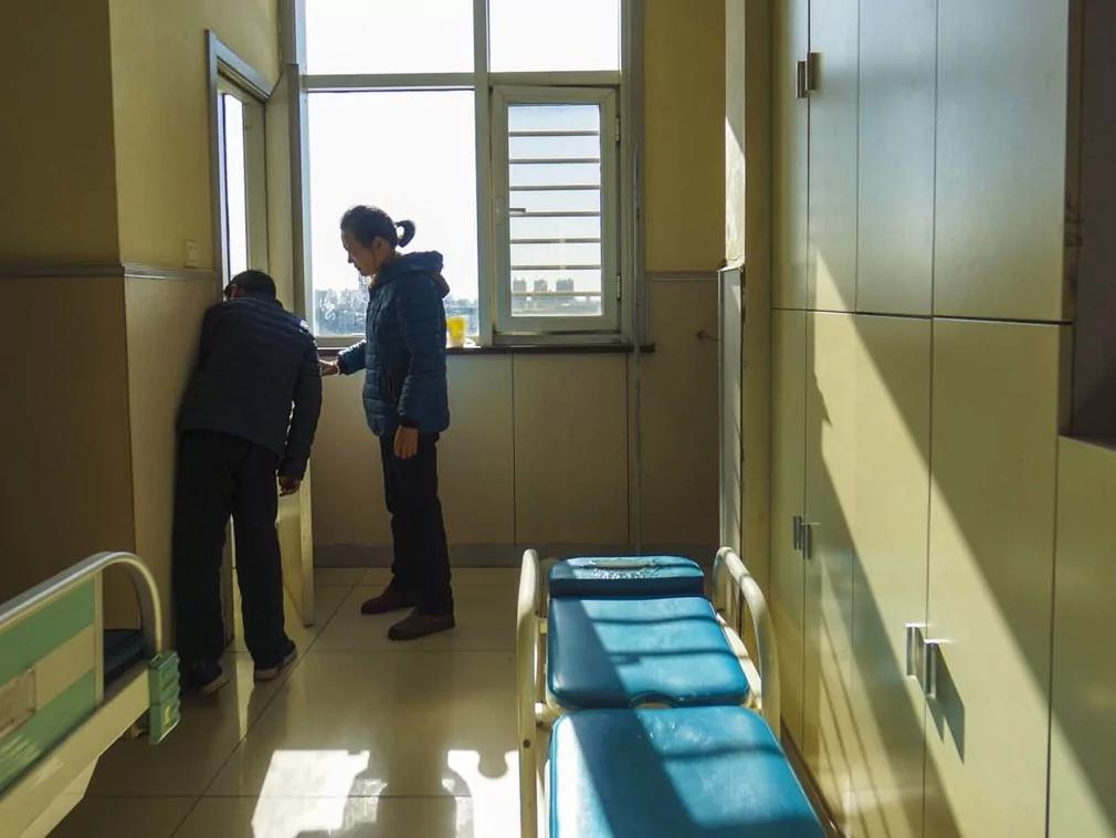 數以萬計 中國眼癌兒童摘眼率遠高於歐美 2 數以萬計 中國眼癌兒童摘眼率遠高於歐美