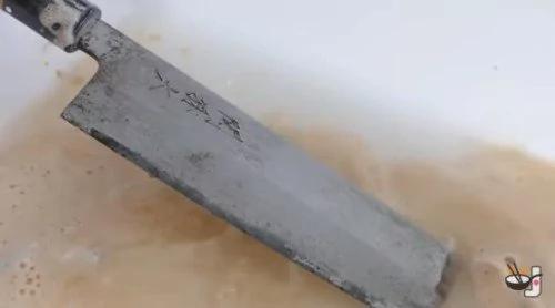 二手店買生鏽菜刀 竟發生一生都見不到的事