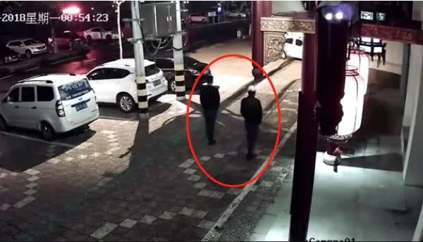 2陌生男子認識1小時後就相約著去搶劫!警察感到吃驚 3 2陌生男子認識1小時後就相約著去搶劫!警察感到吃驚