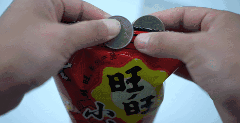 千萬要記得隨身帶兩塊硬幣 關鍵時刻它能幫大忙！