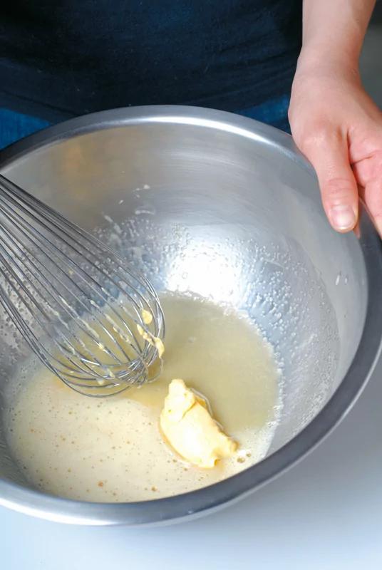 用微波爐作蛋糕2分鐘輕鬆出爐 4 用微波爐作蛋糕2分鐘輕鬆出爐