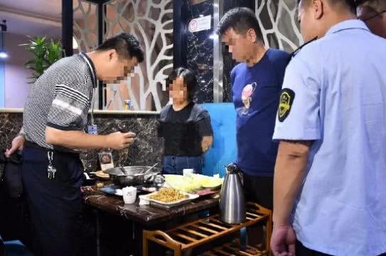 吃火鍋撈出8隻蟑螂 店老闆：我也很納悶