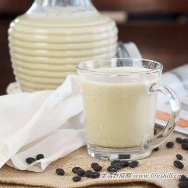 煮湯、泡茶、榨果汁、煮咖啡時產生的泡沫要不要撈掉?