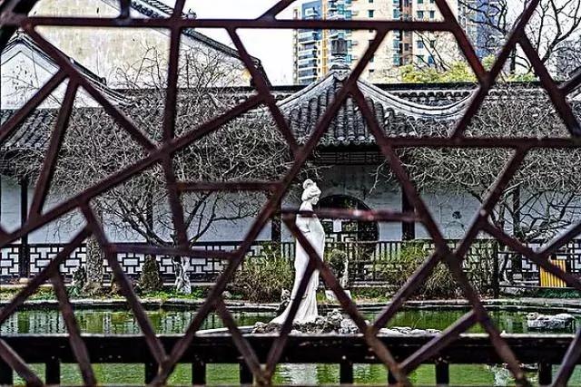 中國的漏窗 古典意境中藏著美人 詩和浪漫
