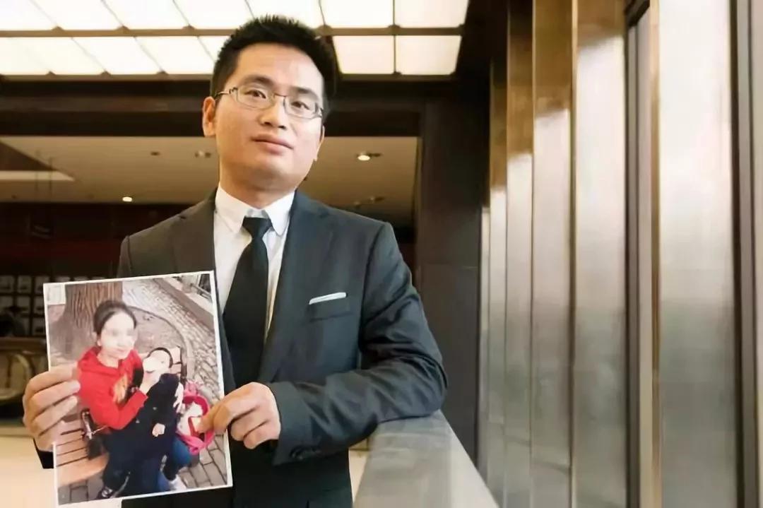 華人孕婦赴加生完孩子就跑 負債580萬!然而孩子根本不算入籍 14 華人孕婦赴加生完孩子就跑 負債580萬!然而孩子根本不算入籍